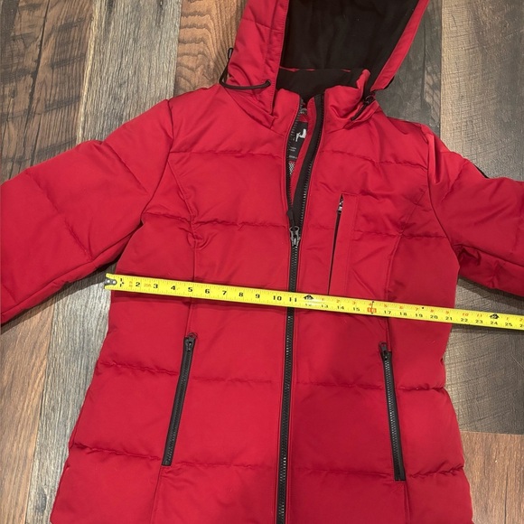 Arctic Expedition Quilted Zip Front Down Ref Puffer jacket in size medium - Picture 3 of 16